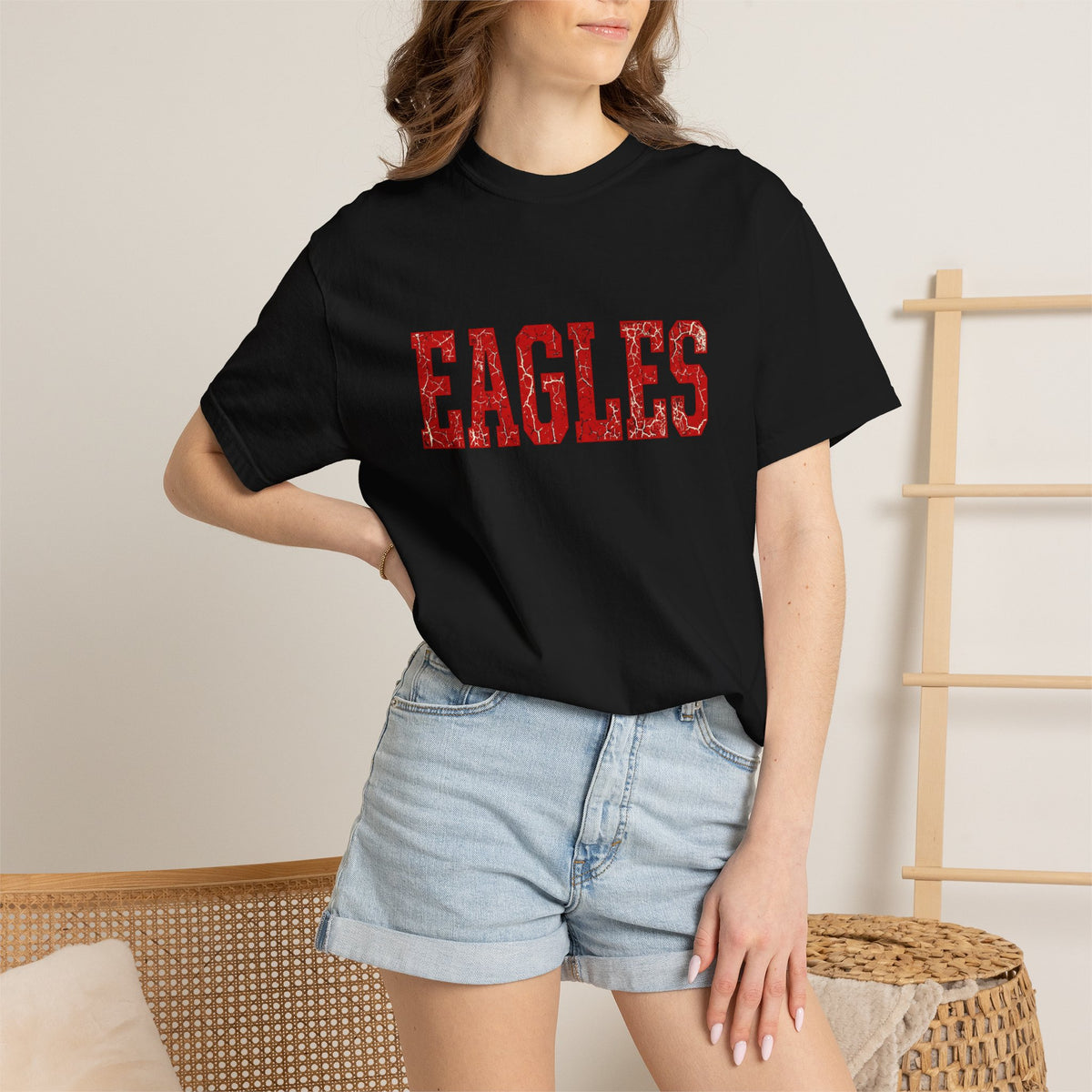 Eagles Vintage College T‑Shirt — Retro Red Lettering