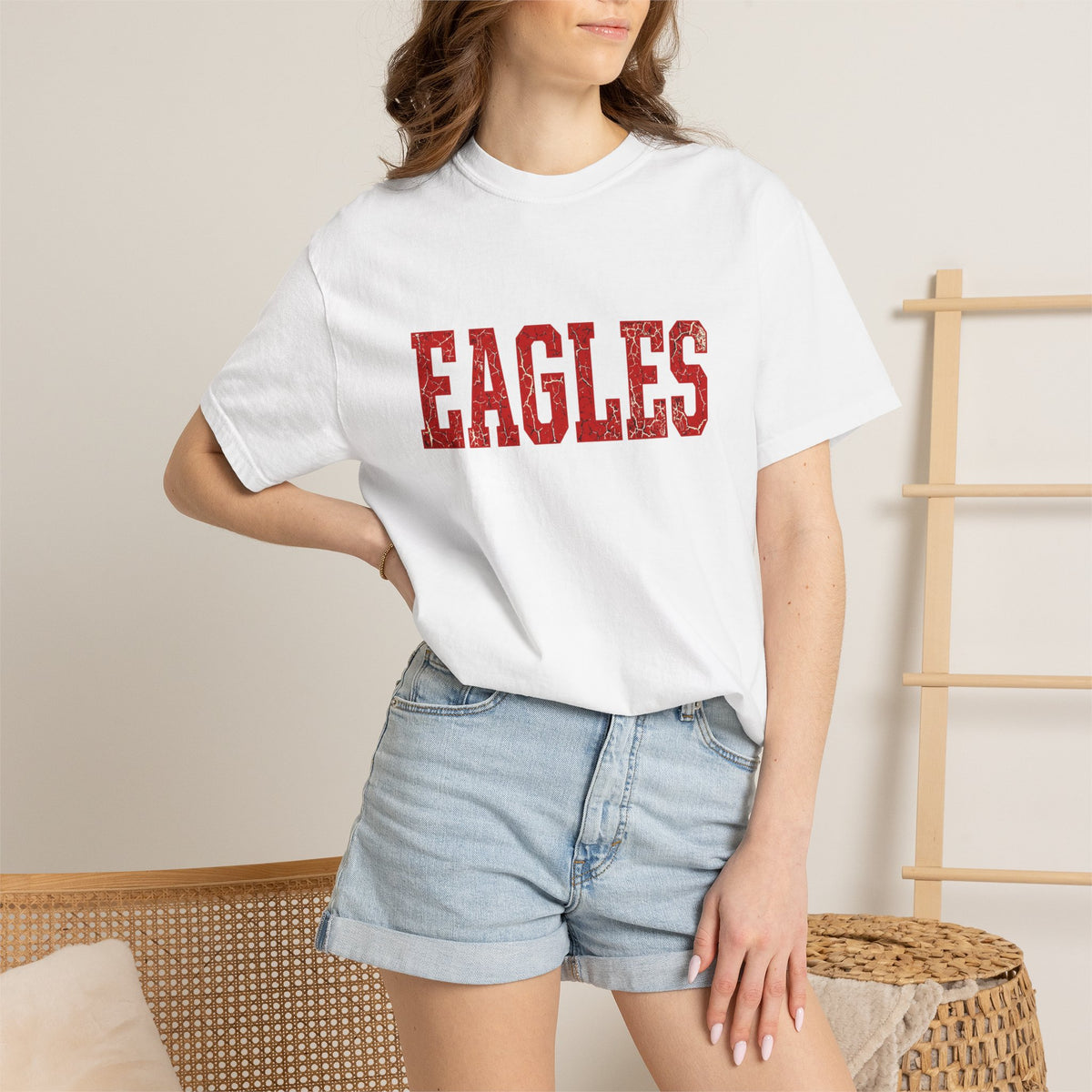 Eagles Vintage College T‑Shirt — Retro Red Lettering